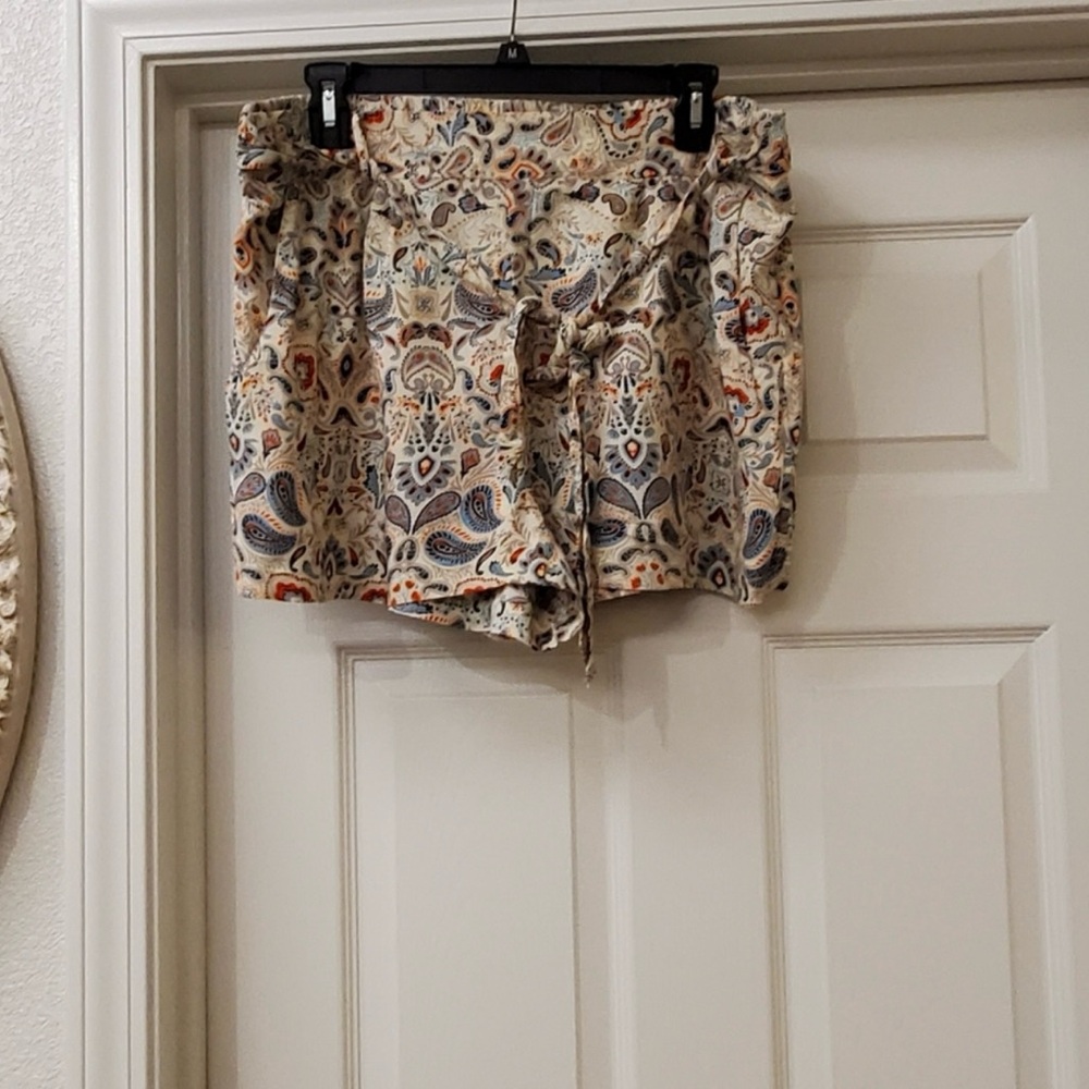 New Look Multicolor Paisley Women's Cargo Shorts